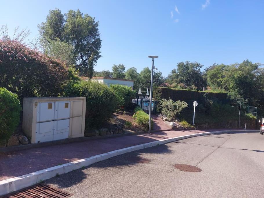 Studio Belle Vue - Axelle Loc'Appart Mandelieu Eksteriør bilde